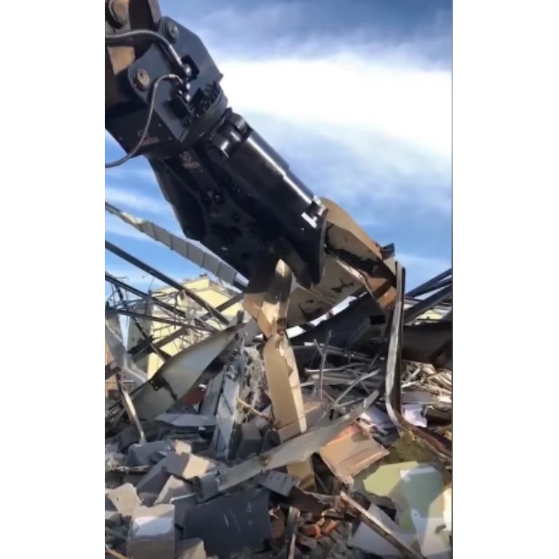 Heavy Equipment Industry - قاطع هيدروليكي للخردة الفولاذية بفك نسر